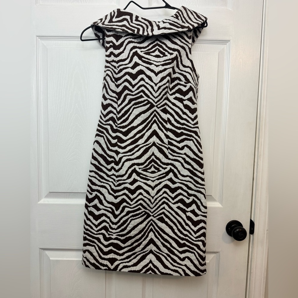 Dana Buchman Women’s Brown and White Zebra Midi Dress Size 4